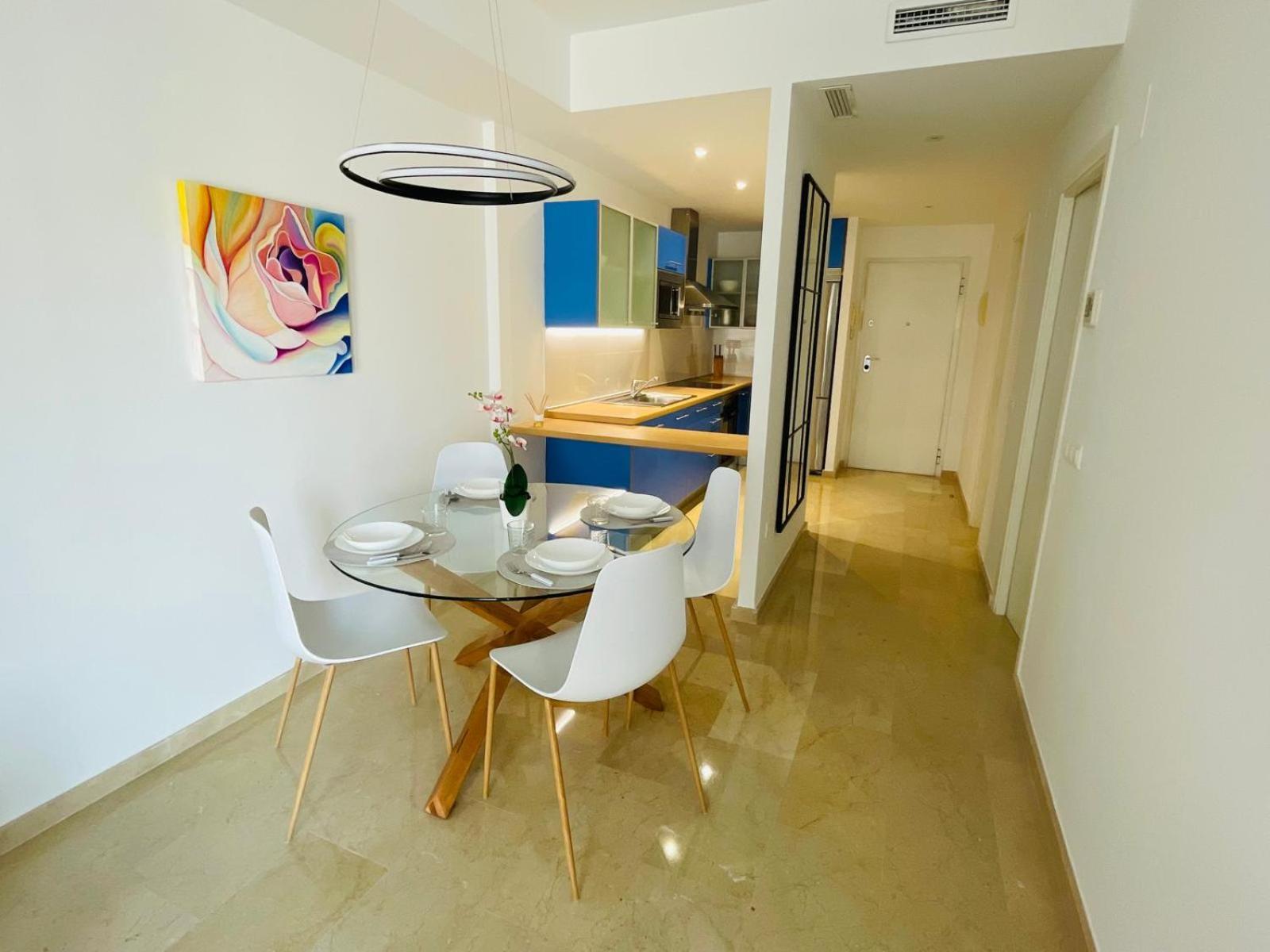 Апартаменти R&R Apartament Ла-Віла-Джойоза Екстер'єр фото