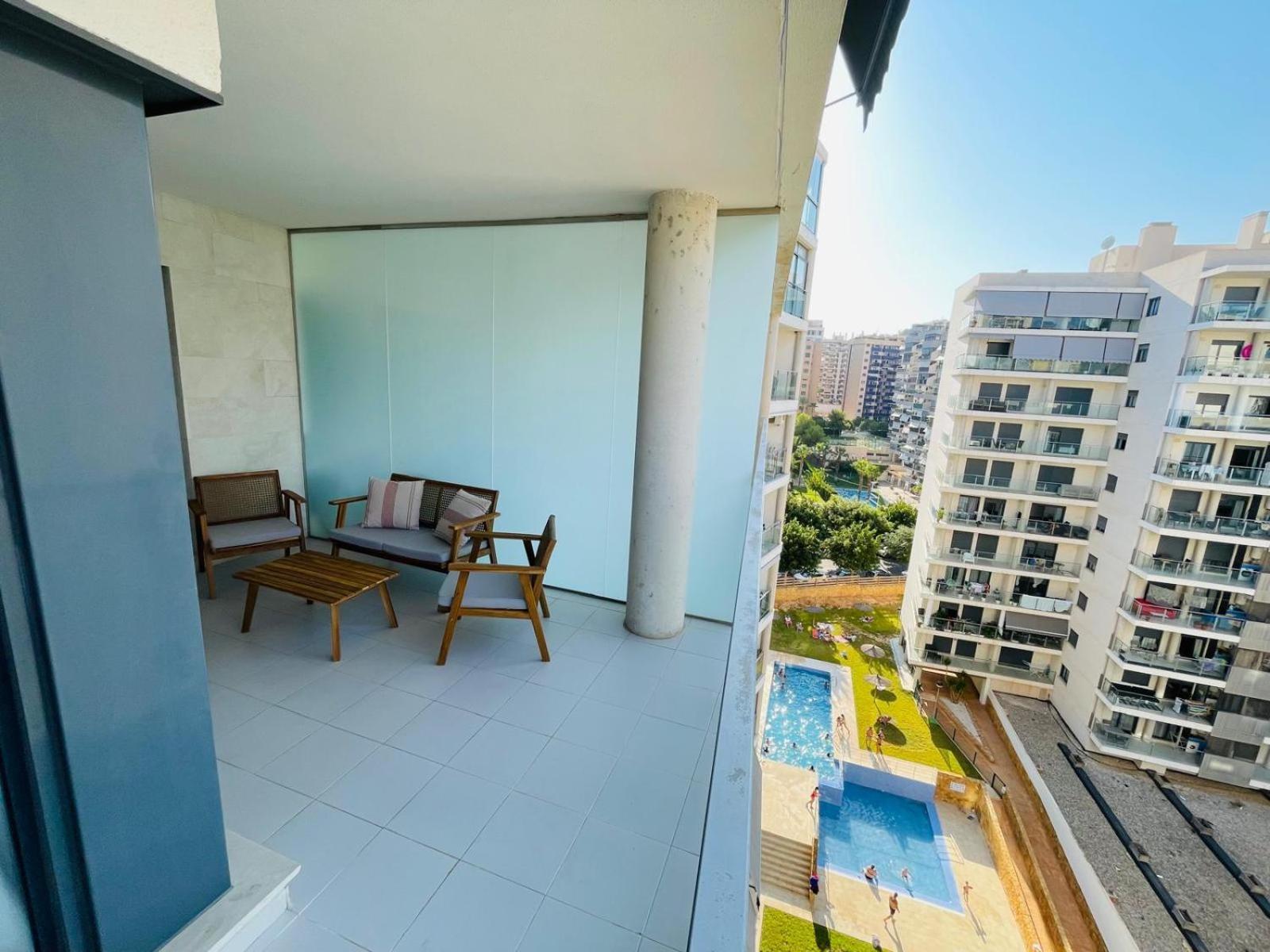 Апартаменти R&R Apartament Ла-Віла-Джойоза Екстер'єр фото