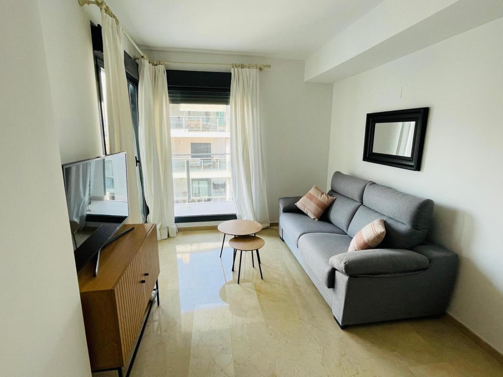 Апартаменти R&R Apartament Ла-Віла-Джойоза Екстер'єр фото